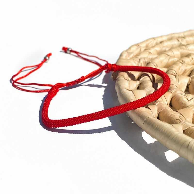 Pulsera de Hilo Rojo