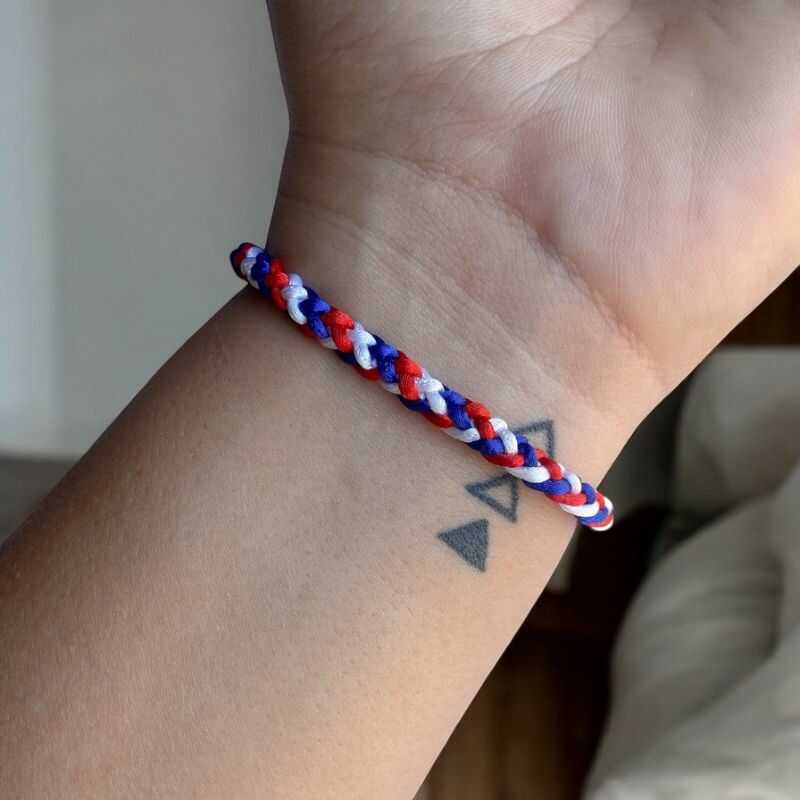 Pulsera Nacional en Hilo