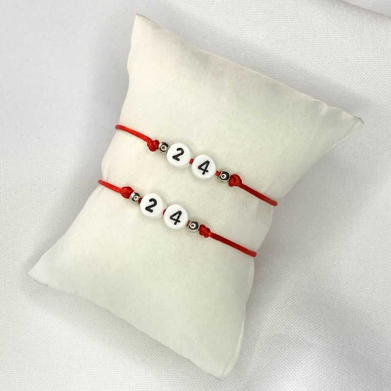 Pulseras Fecha en Hilo Rojo