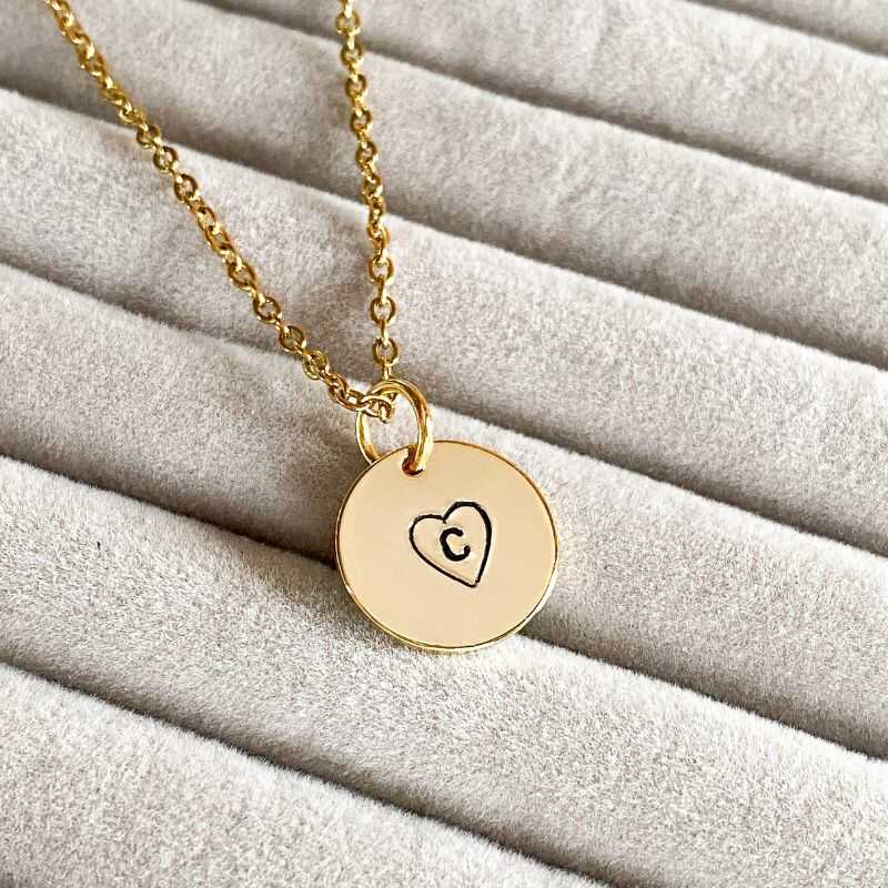 Cadena Grabada Corazón + Inicial