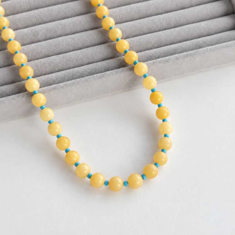 Collar Jade Amarillo + Mostacillas