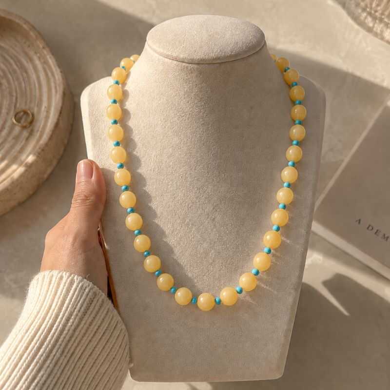 Collar Jade Amarillo + Mostacillas