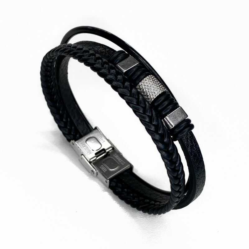 Pulsera Triple de Cuero y Acero