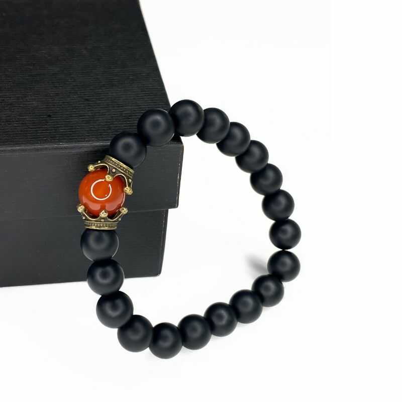 Pulsera Ónix Mate con Coronas