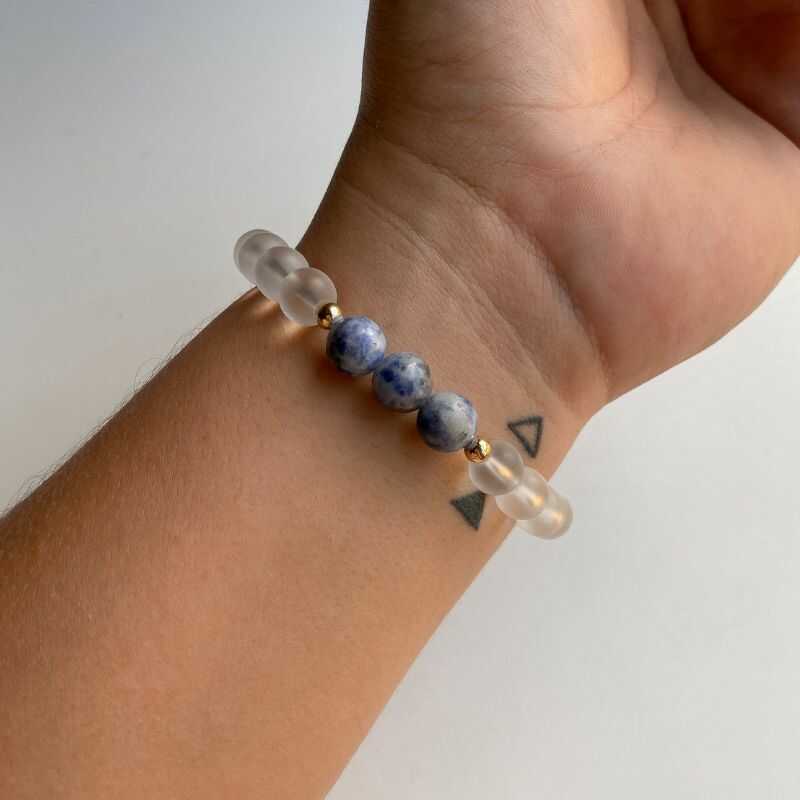 Pulsera Sodalita y Cuarzo Mate