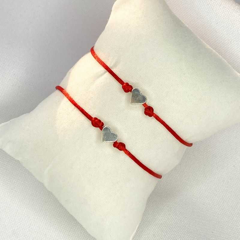 Pulseras Corazón en Hilo Rojo