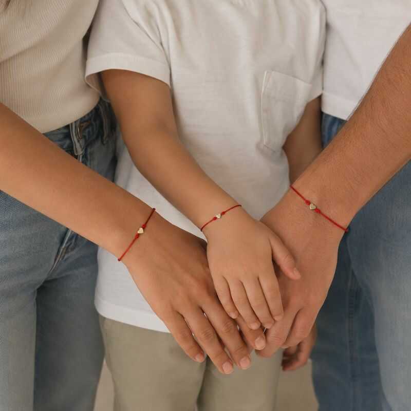 Pulseras Corazón en Hilo Rojo