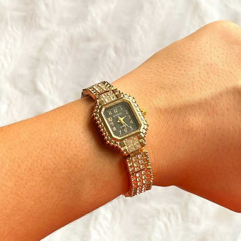 Reloj Rectangular Retro Dorado